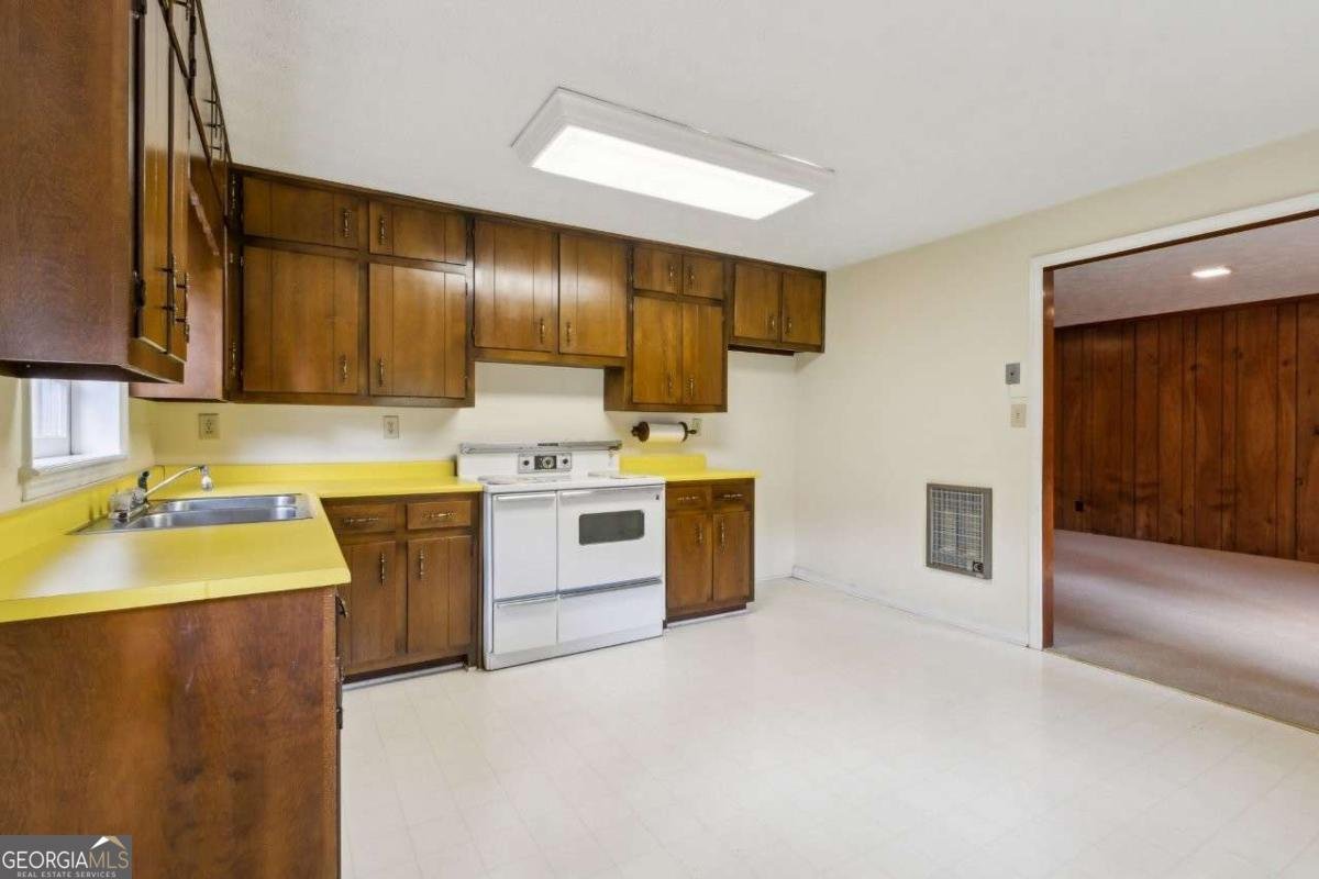 95 Russell Road Lawrenceville - 43
