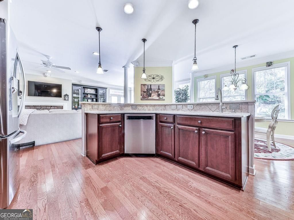 646 LAUREL Crossing Canton - 23
