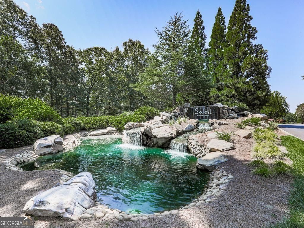 646 LAUREL Crossing Canton - 43