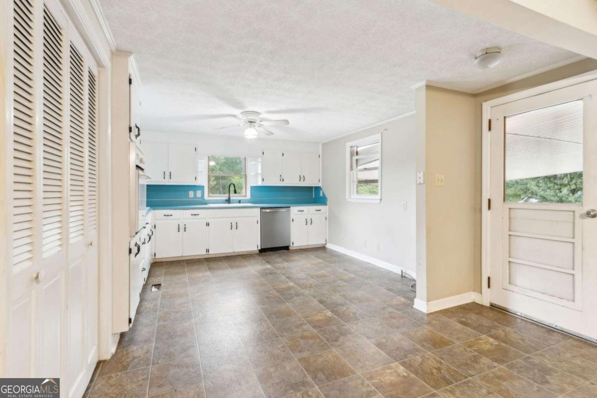 81 Russell Road Lawrenceville - 12