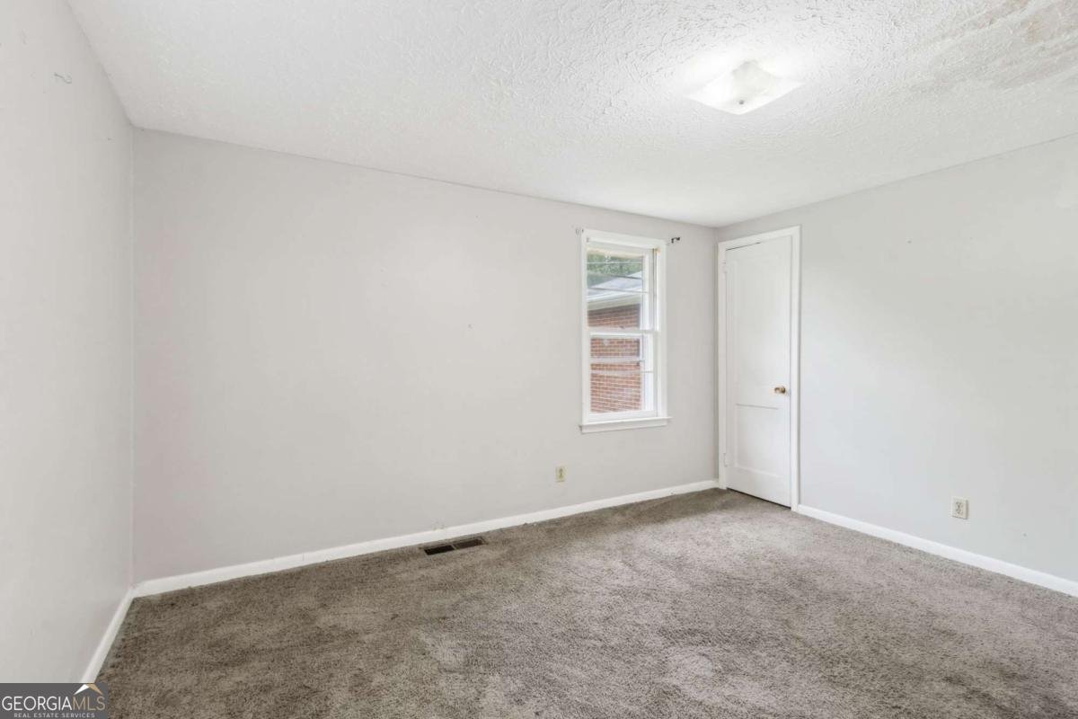 81 Russell Road Lawrenceville - 27