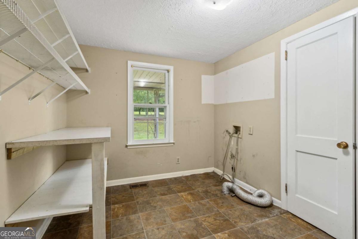 81 Russell Road Lawrenceville - 32