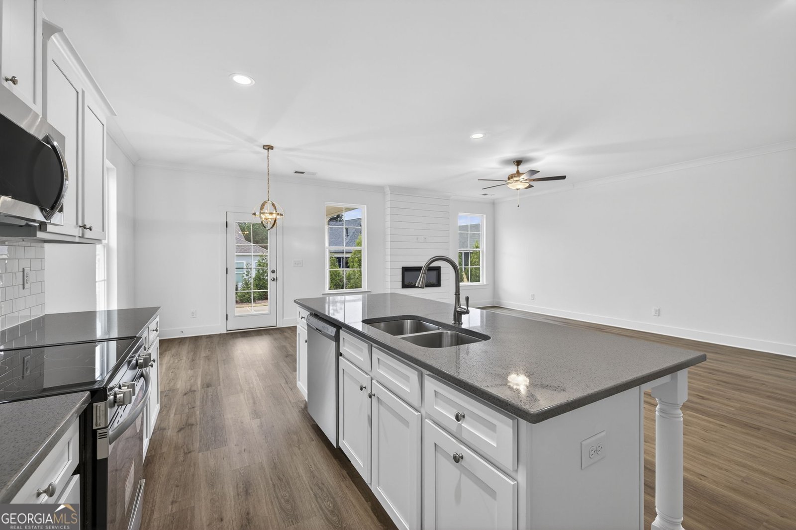 1541 Lake Drive Greensboro - 27