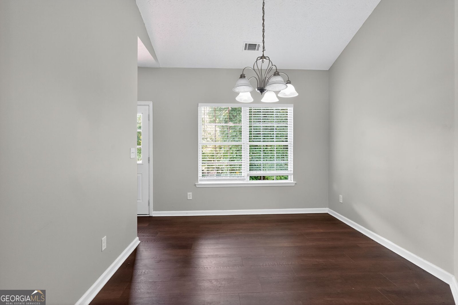 7400 Royale Lane Riverdale - 12