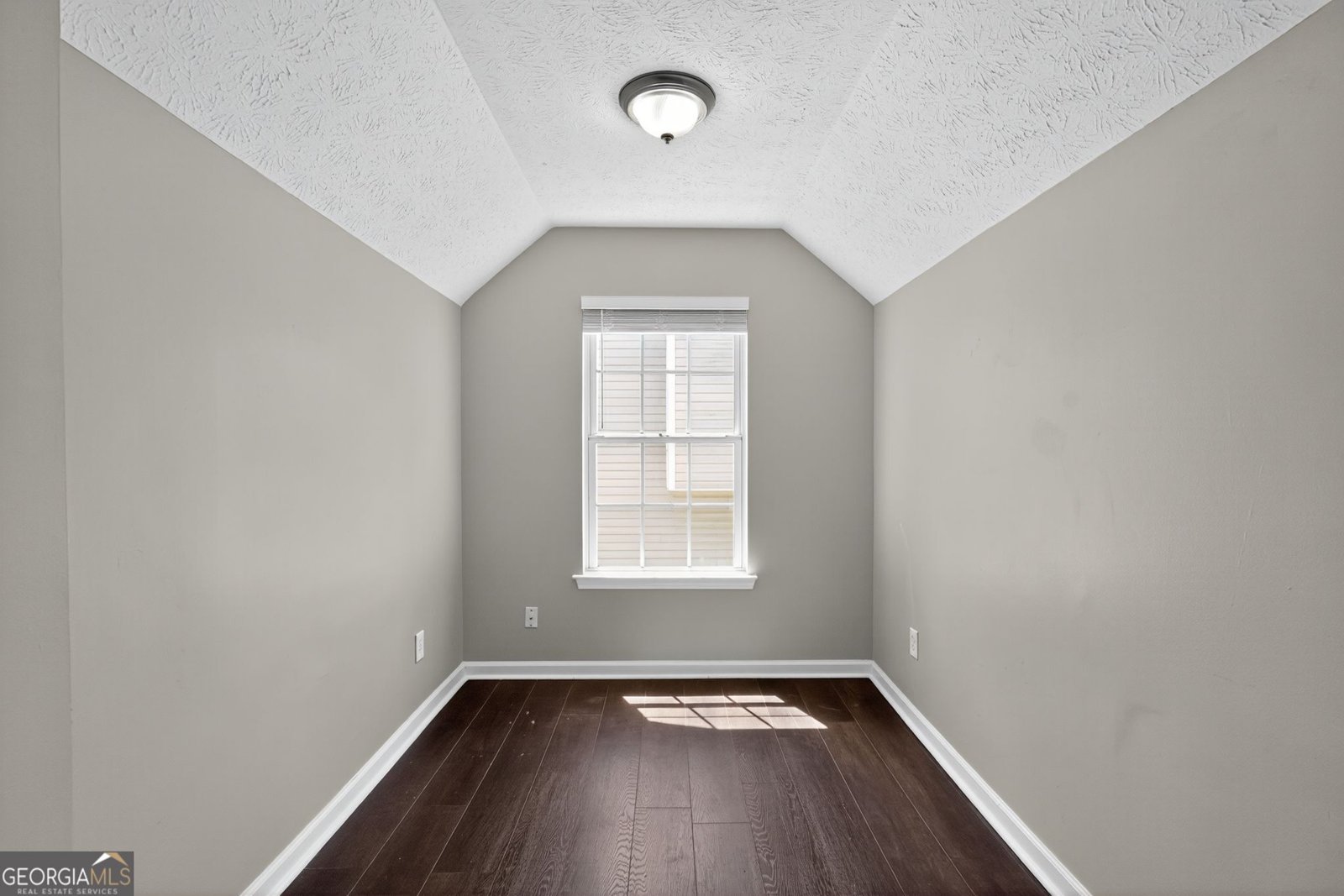 7400 Royale Lane Riverdale - 26