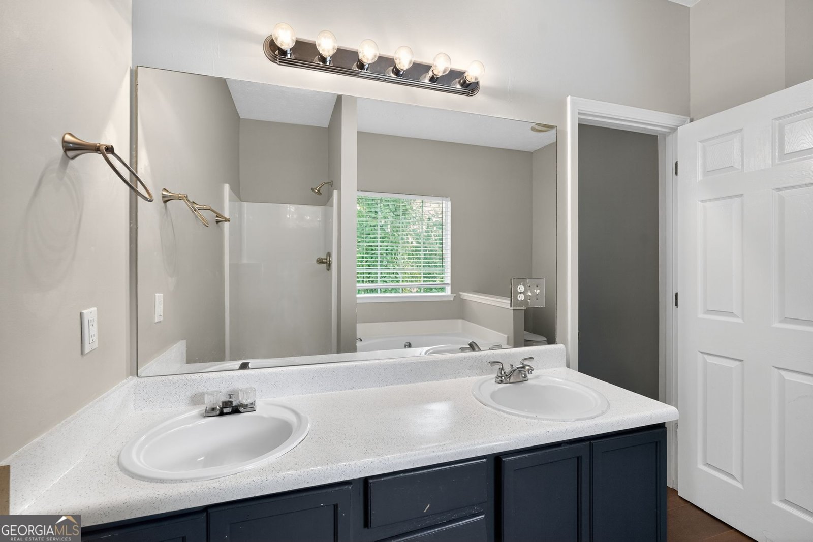 7400 Royale Lane Riverdale - 29