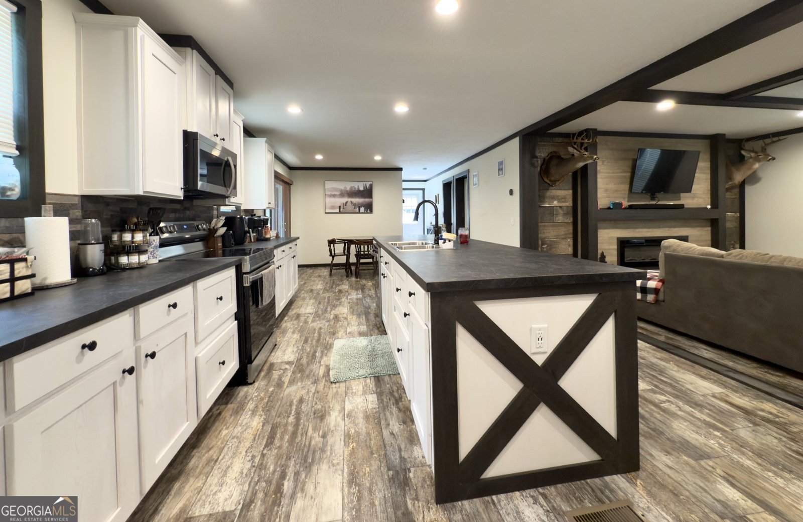 280 Lawrence Street Cornelia - 1