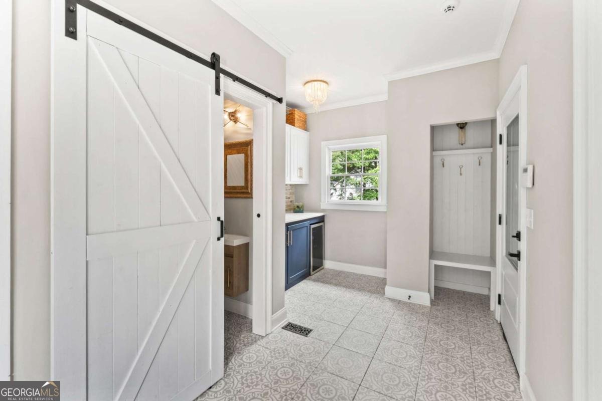 5585 LAKESHORE Road Buford - 12