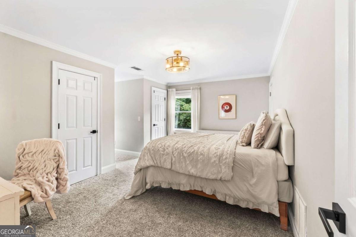 5585 LAKESHORE Road Buford - 24
