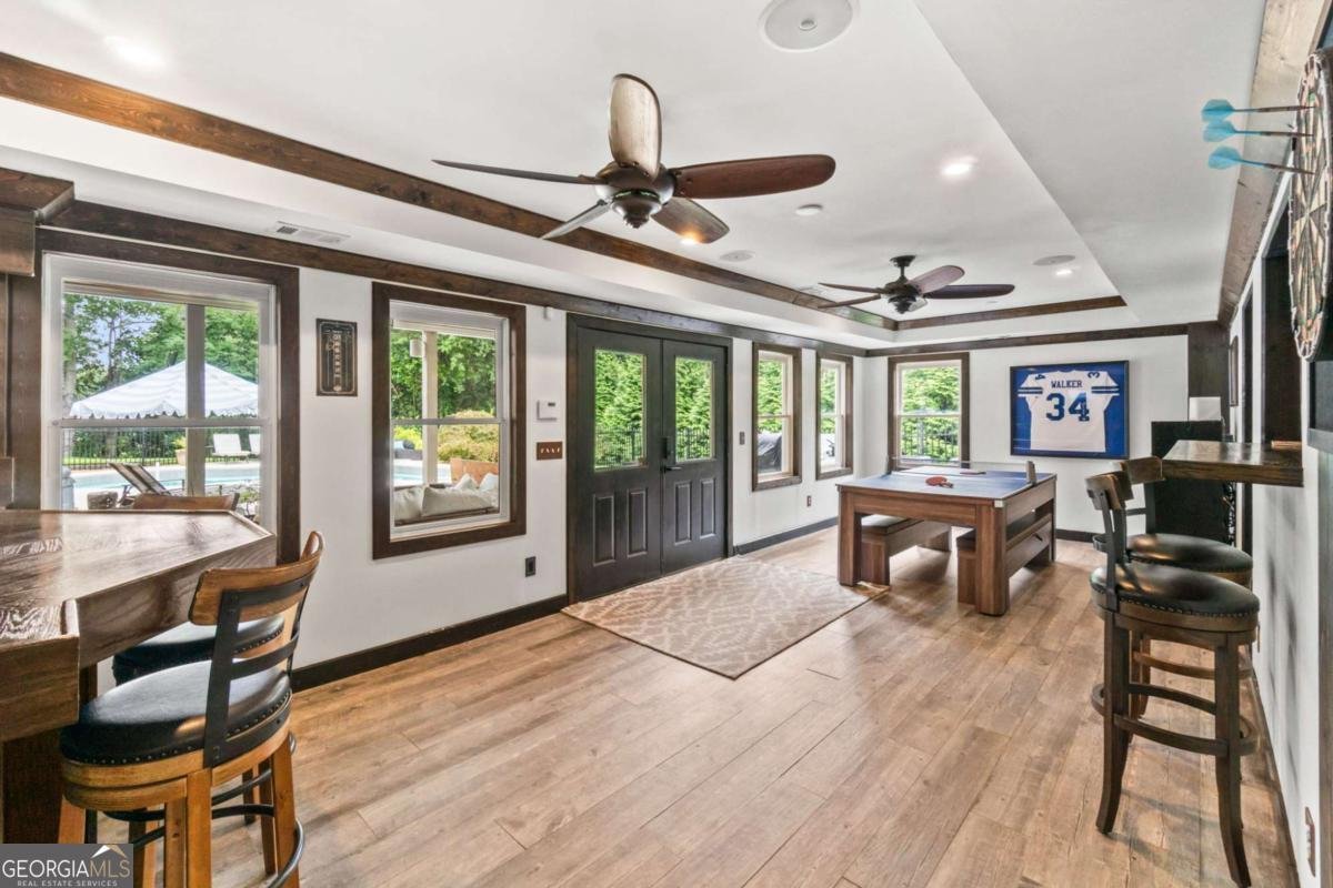 5585 LAKESHORE Road Buford - 31