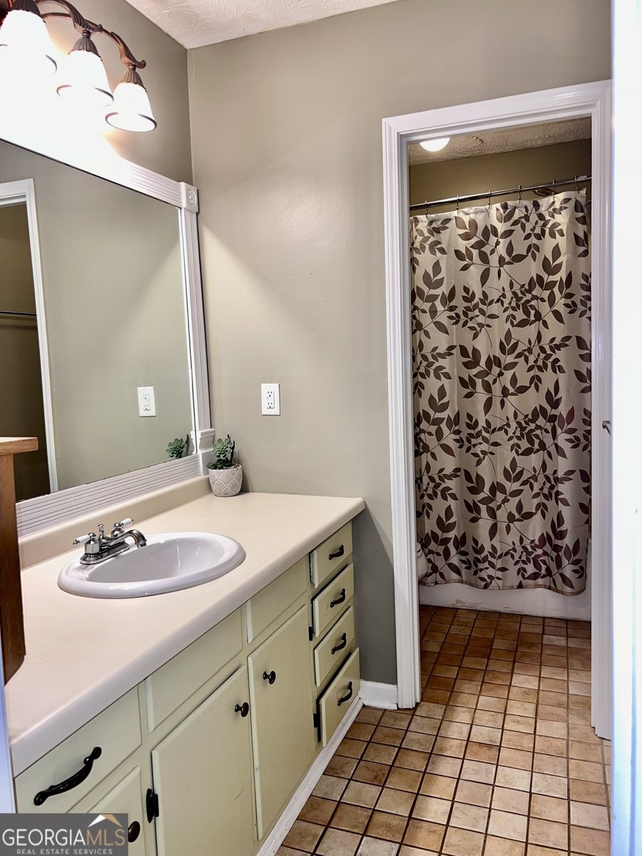 256 Cherokee Ridge Athens - 16