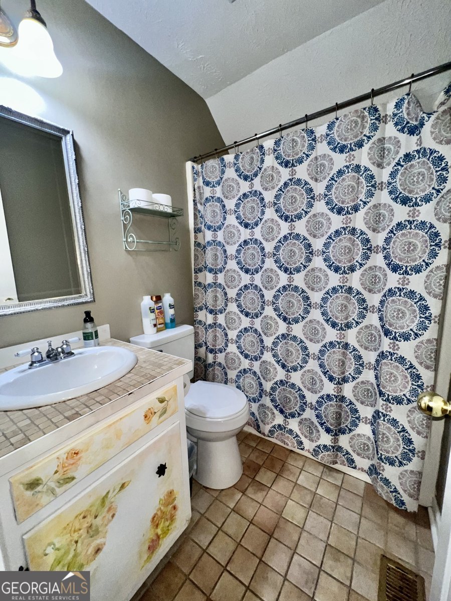 256 Cherokee Ridge Athens - 19