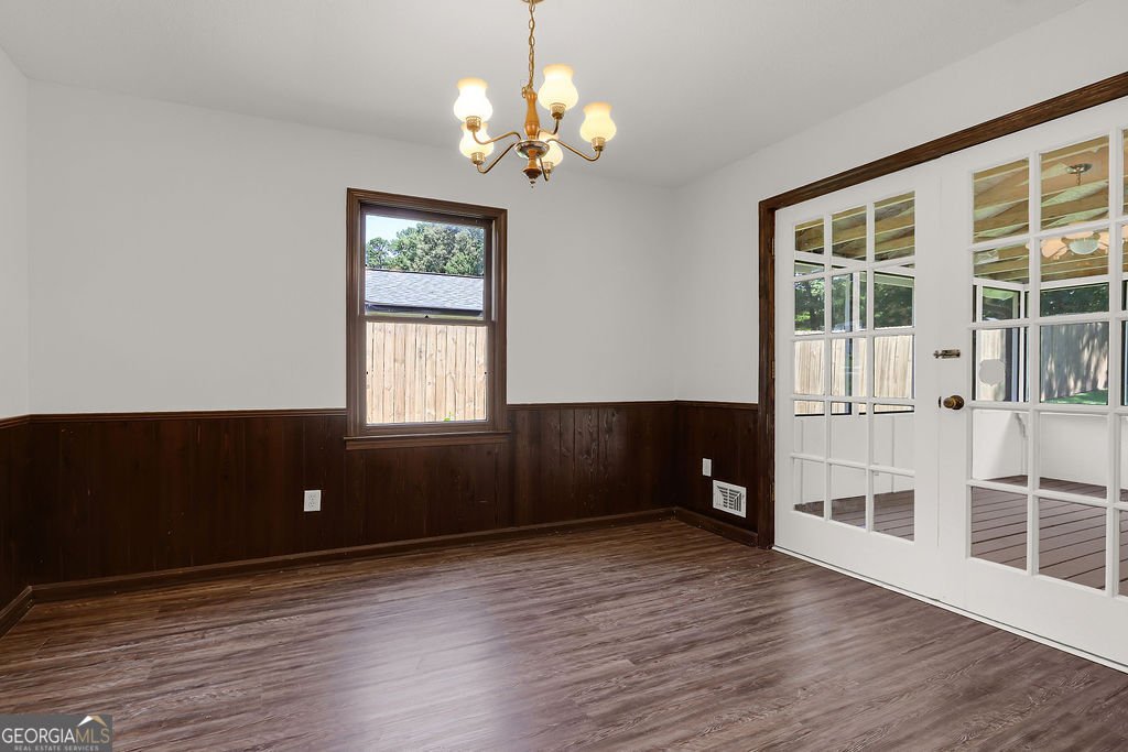 195 King Arthur Drive Lawrenceville - 12