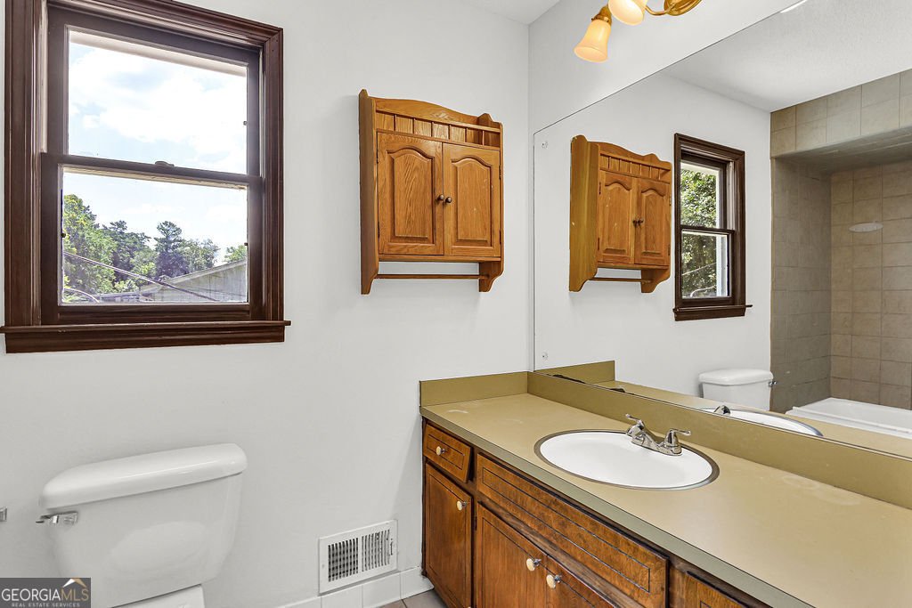 195 King Arthur Drive Lawrenceville - 22