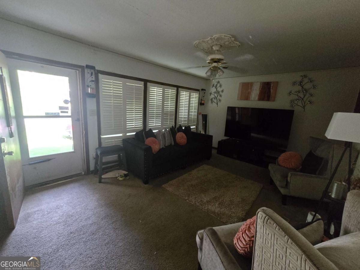 261 Robert E Lee Drive Columbus - 2