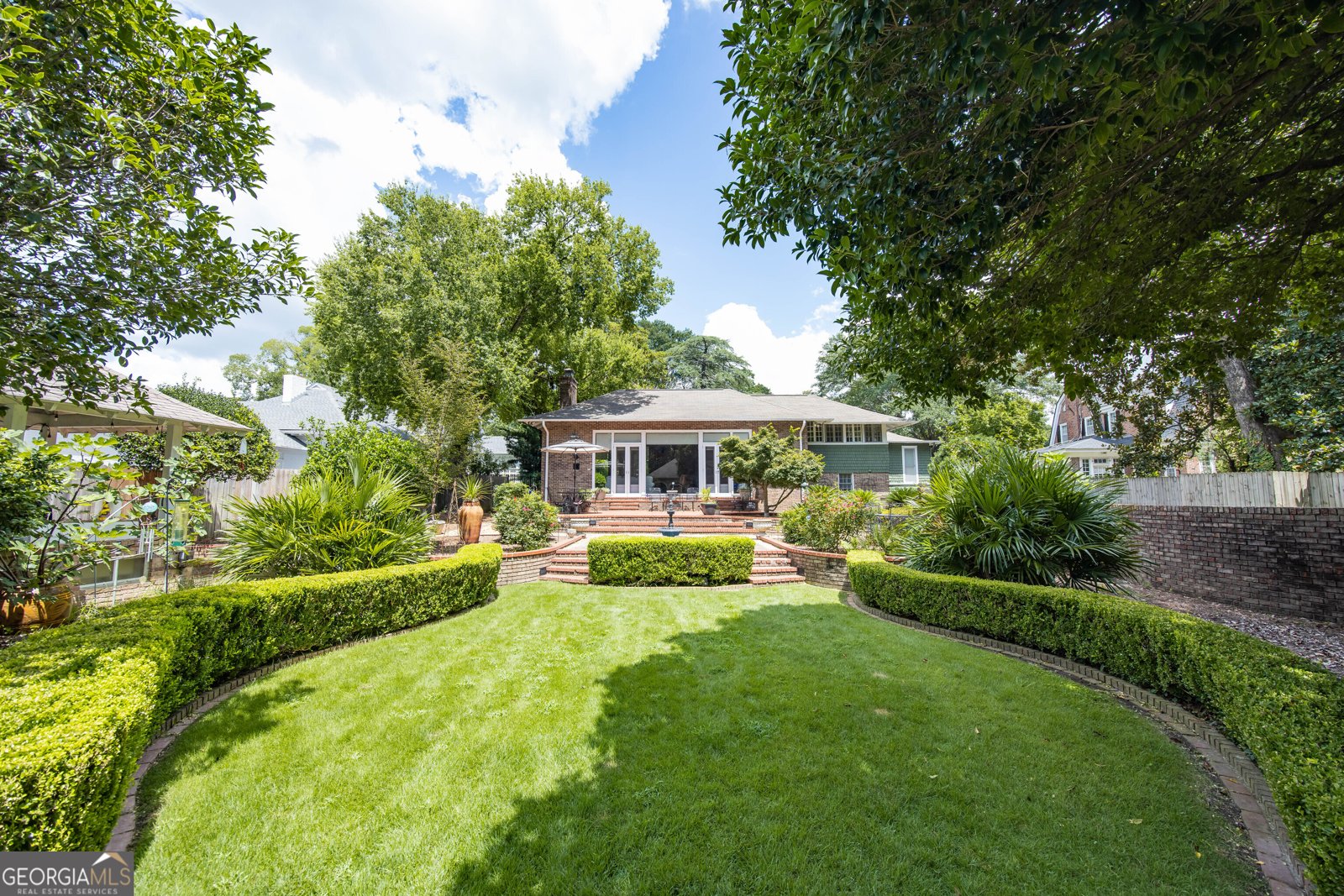 1531 Wildwood Avenue Columbus - 27