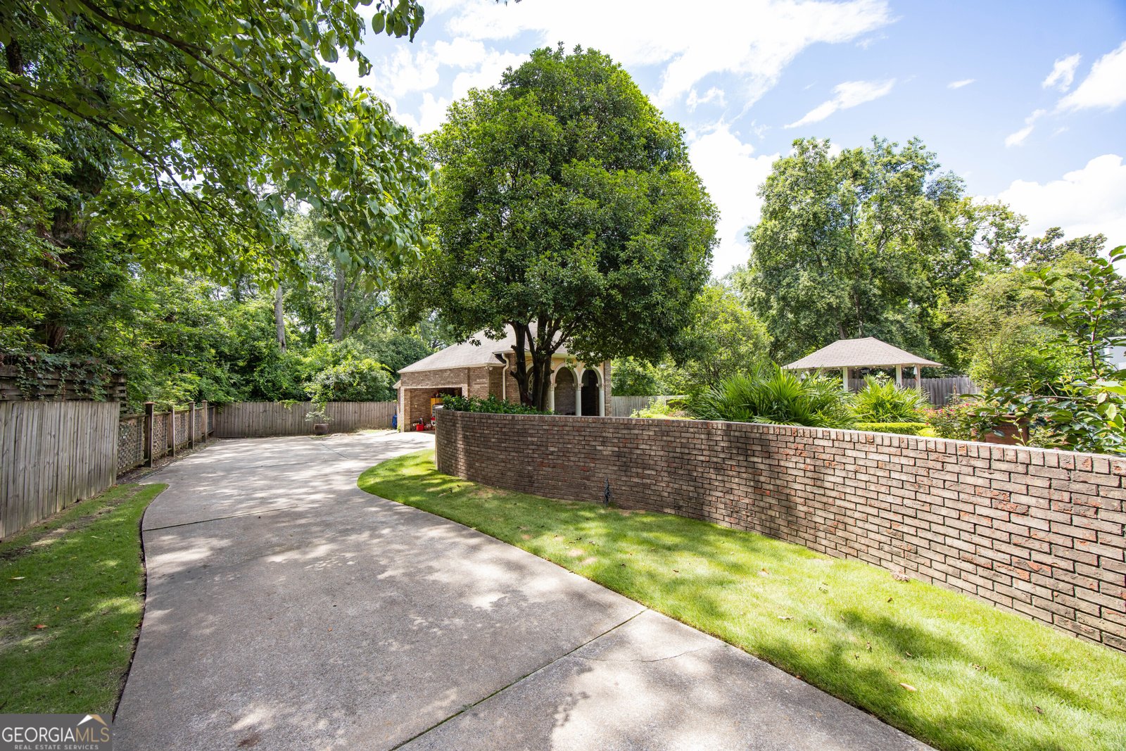 1531 Wildwood Avenue Columbus - 29