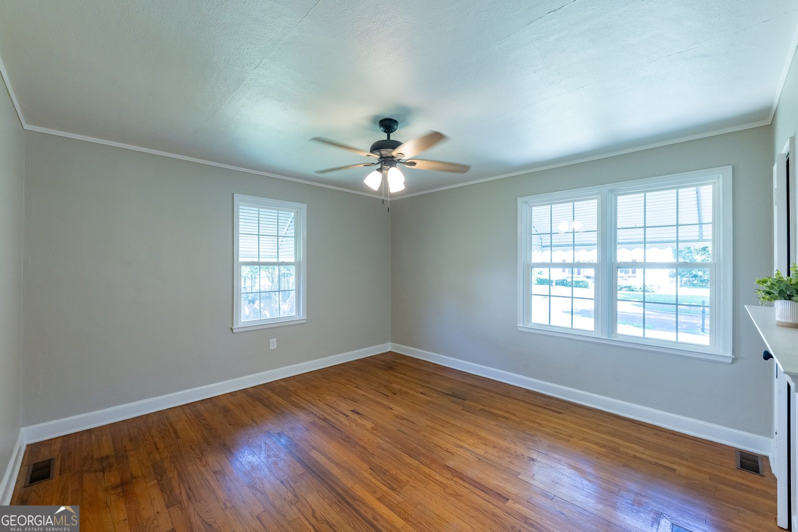 424 3rd Avenue Thomaston - 11