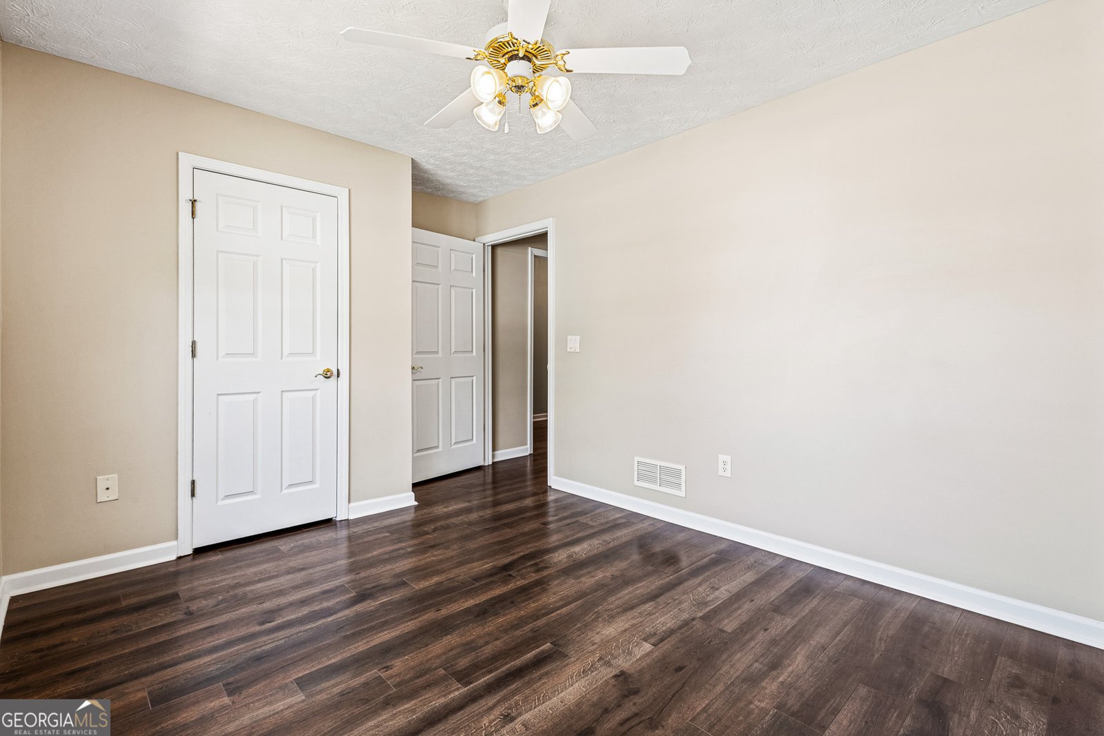 815 Village Place Loganville - 8