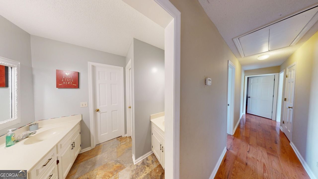 4274 PILLSBURY Road Gainesville - 22