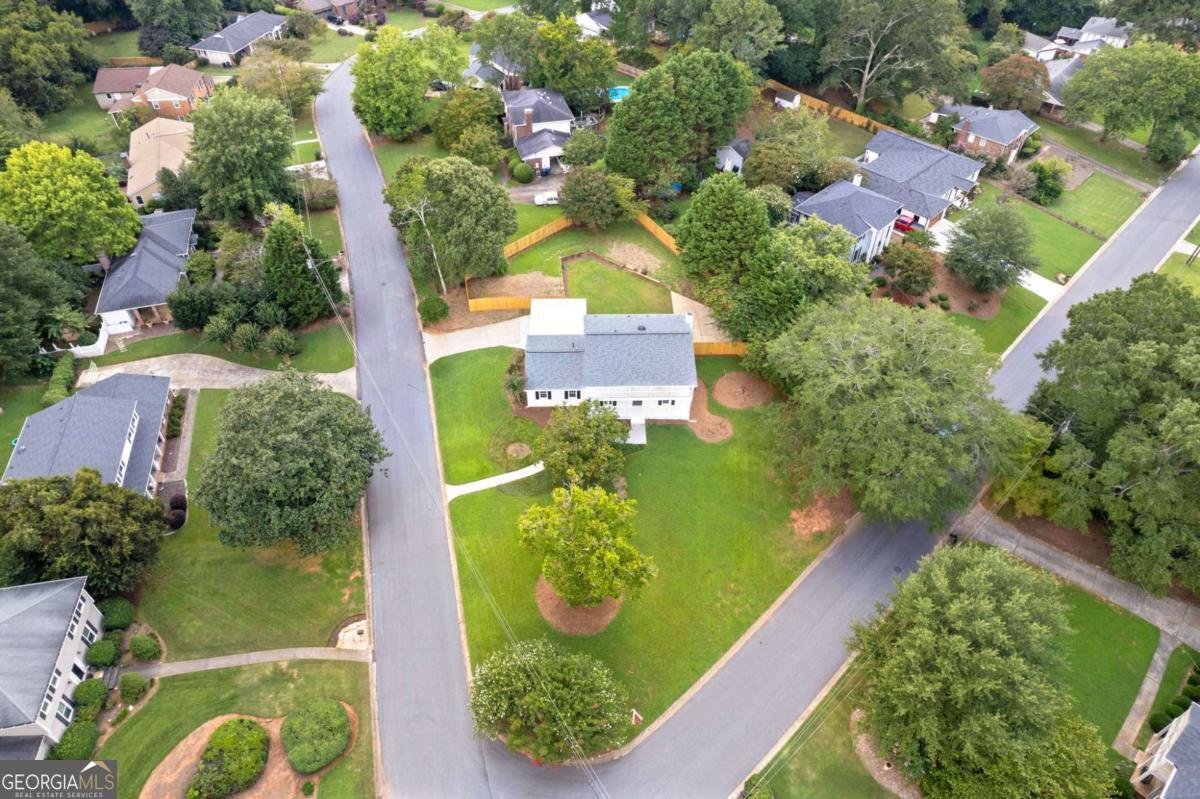 370 Stonebridge Trail Roswell - 28