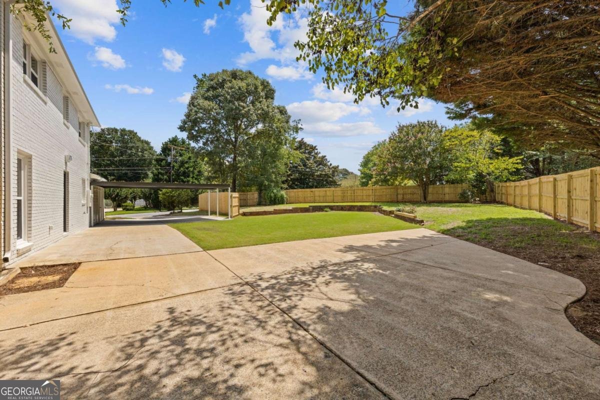 370 Stonebridge Trail Roswell - 37