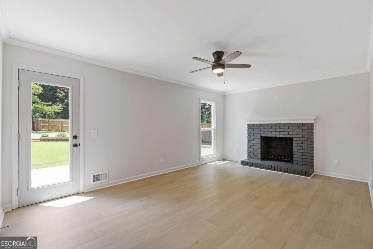 370 Stonebridge Trail Roswell - 4