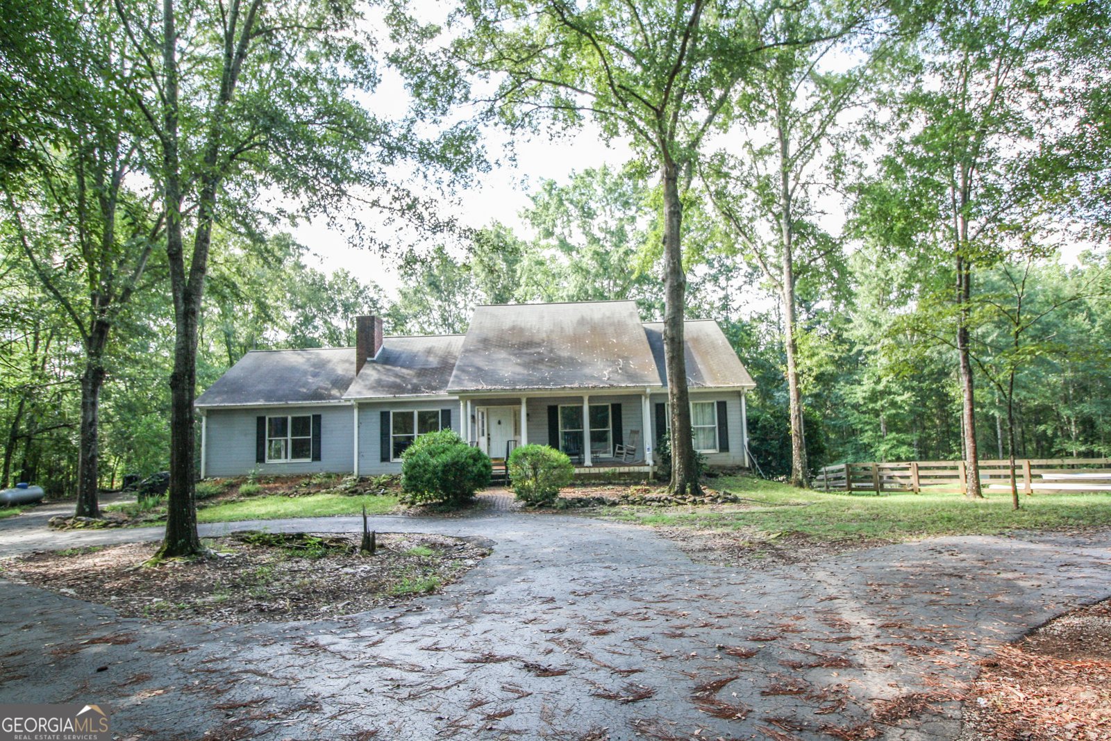 2311 Happy Valley Circle Newnan - 1