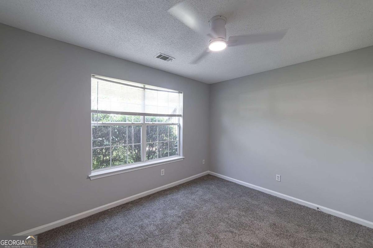 4378 Lodgeview Place Douglasville - 20