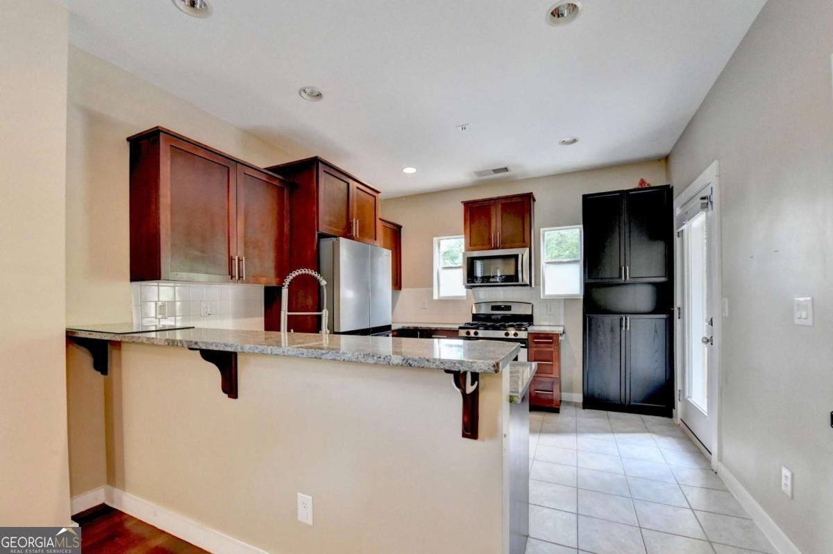 621 Irwin Street Atlanta - 11