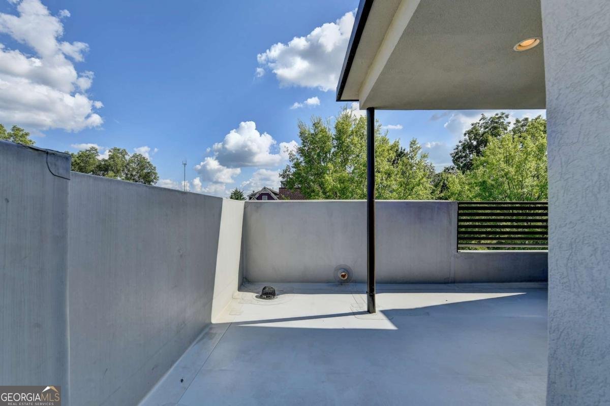 621 Irwin Street Atlanta - 33