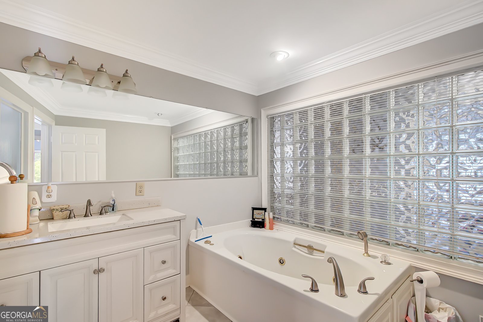 215 Wessmanor Drive Bowdon - 17