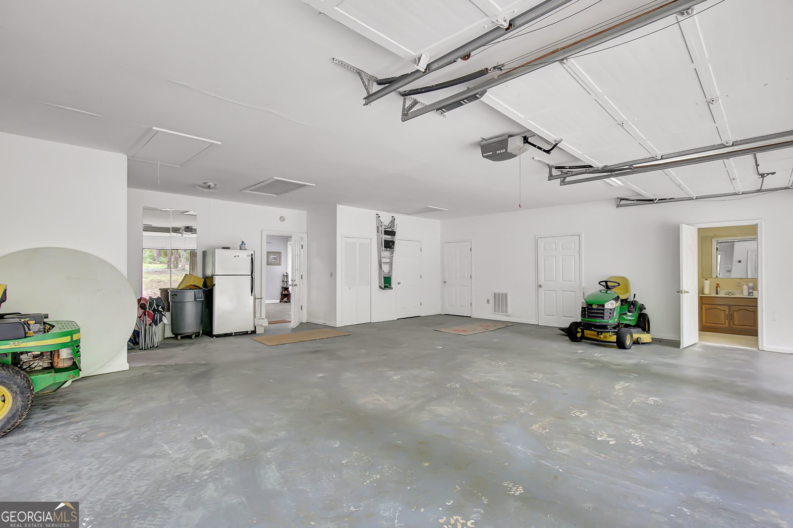 215 Wessmanor Drive Bowdon - 21
