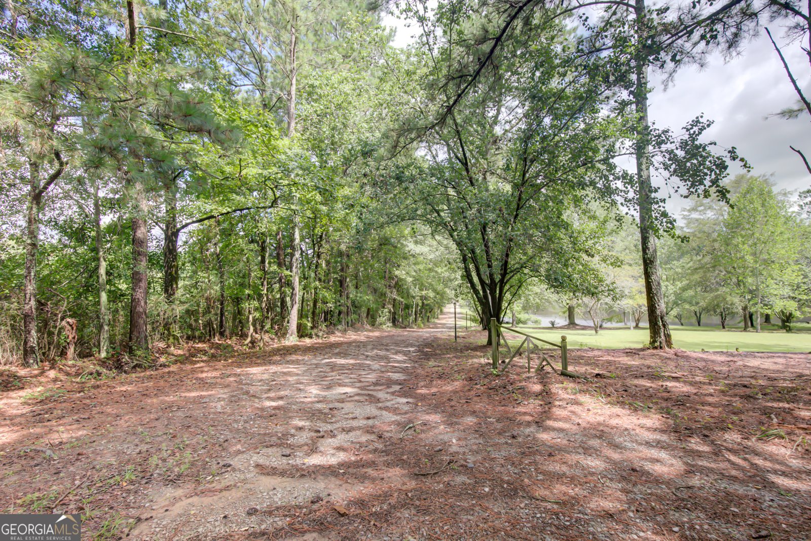 215 Wessmanor Drive Bowdon - 40