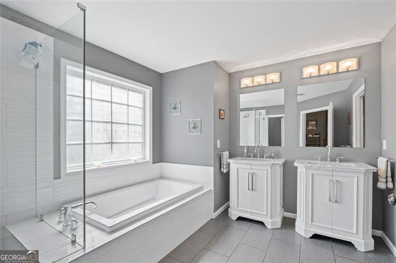 4405 RED ROCK Point Suwanee - 4