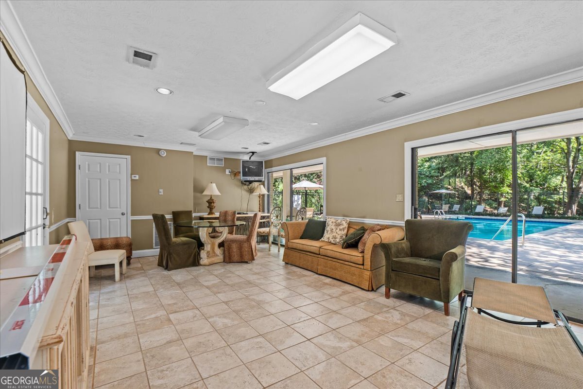3412 Essex Avenue Atlanta - 26