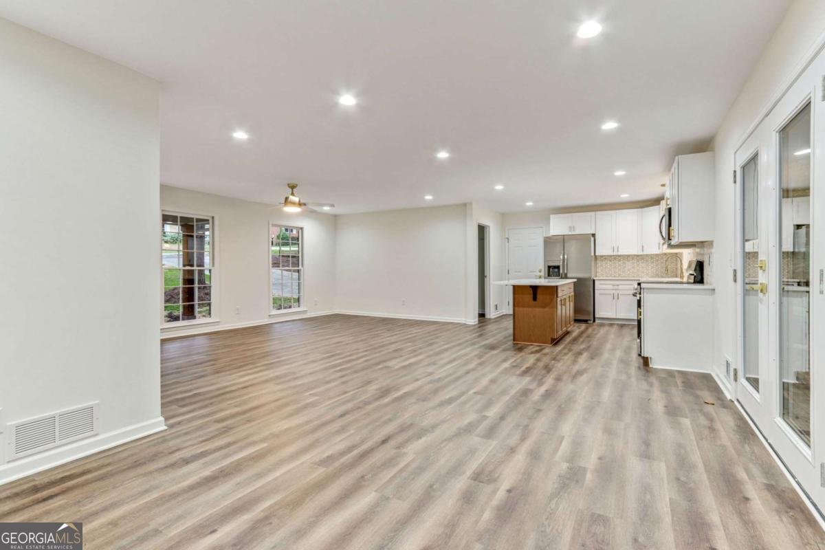 6477 Joanna Street Lithia Springs - 8