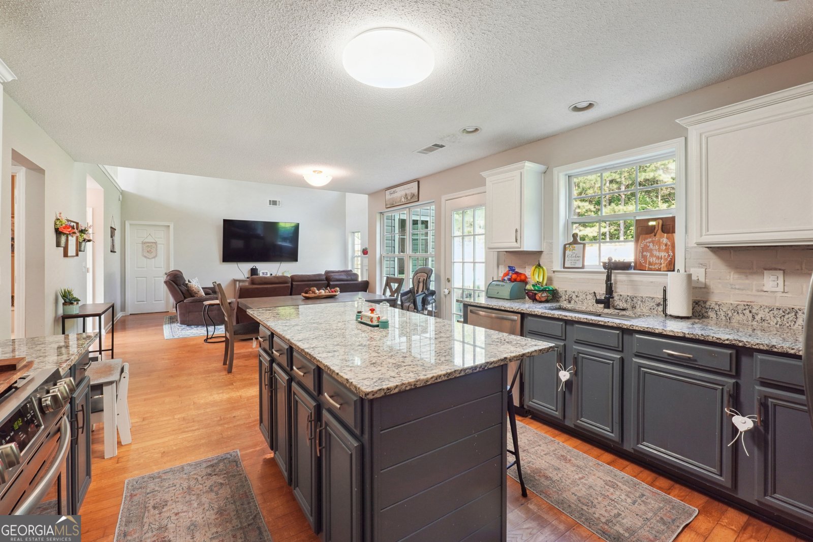 524 BIRCHWOOD Temple - 13