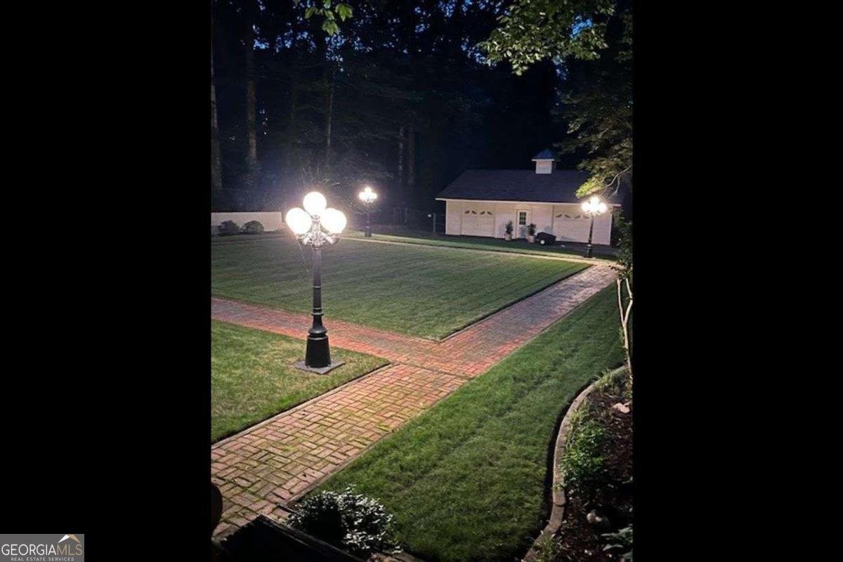 6235 Cornelia Drive Douglasville - 34