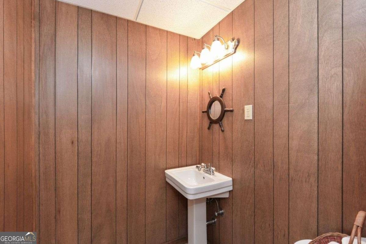 6235 Cornelia Drive Douglasville - 46