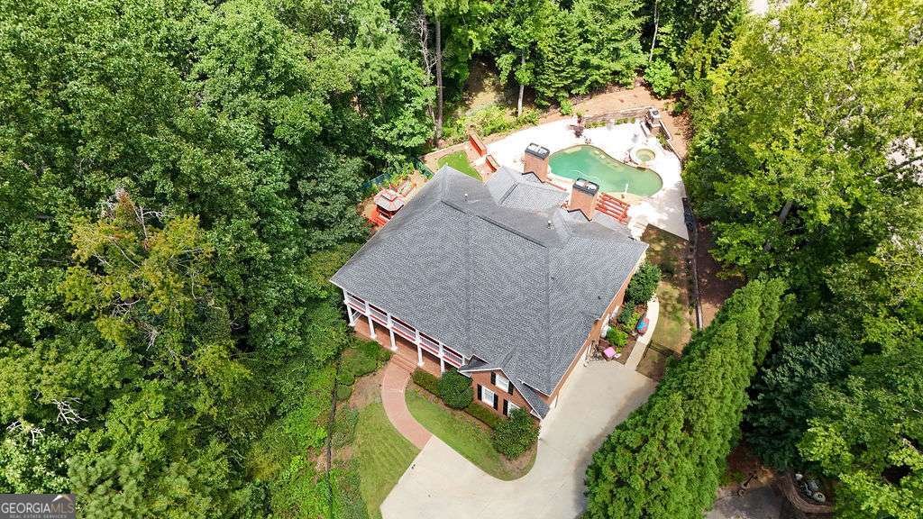 8935 Muirfield Court Duluth - 2