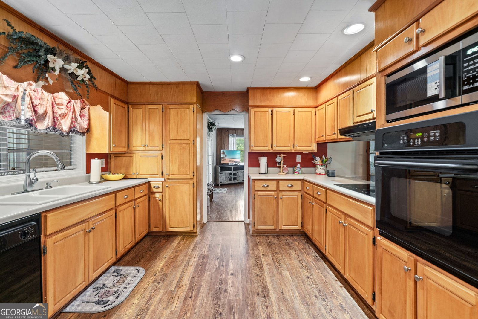 404 Davis Road Fairmount - 8