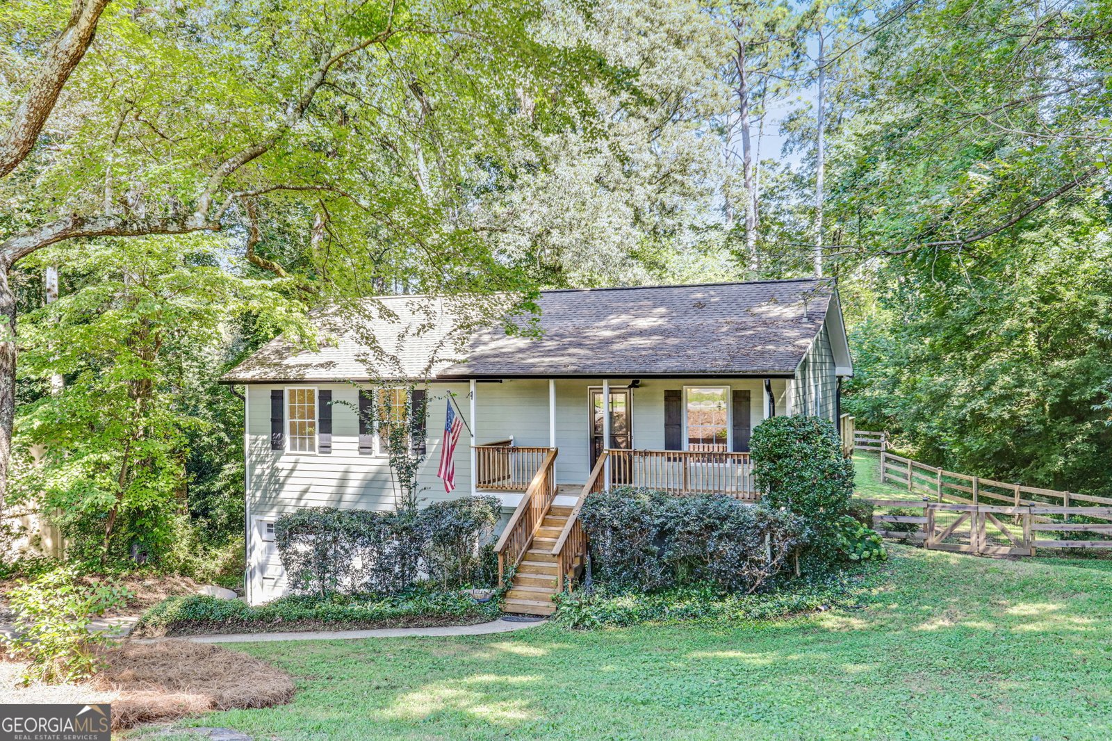 1111 Washington Avenue Woodstock - 1