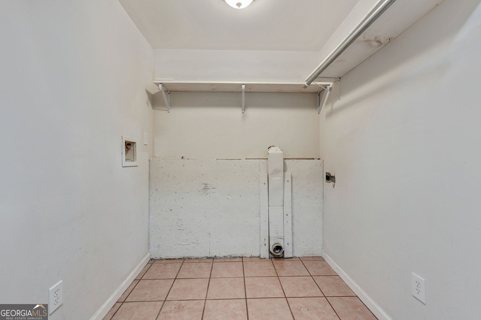 1111 Washington Avenue Woodstock - 20