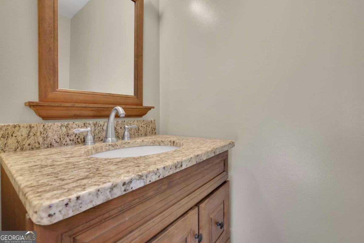 959 Lakeview Road Grayson - 19