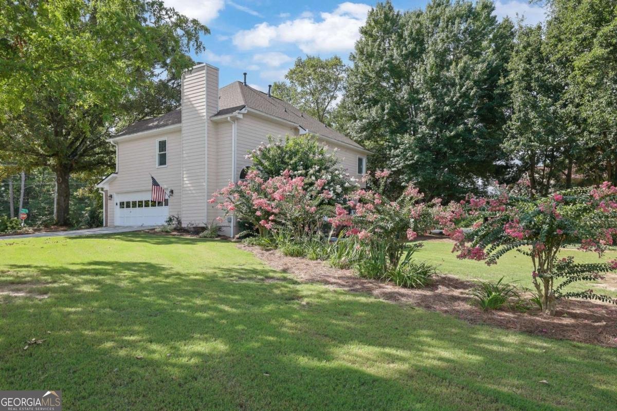 959 Lakeview Road Grayson - 36