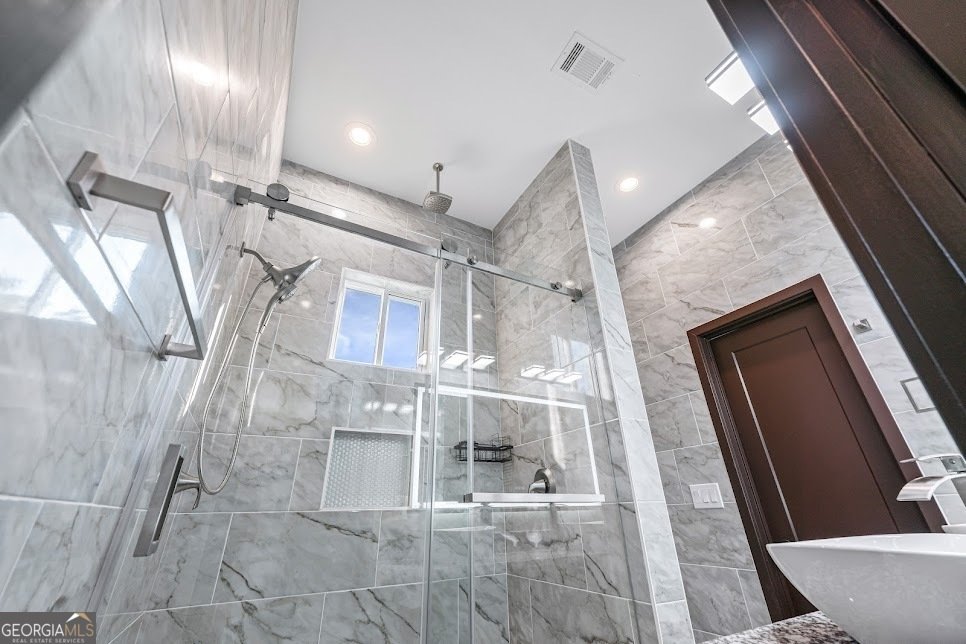 1515 Grayson Parkway Grayson - 27