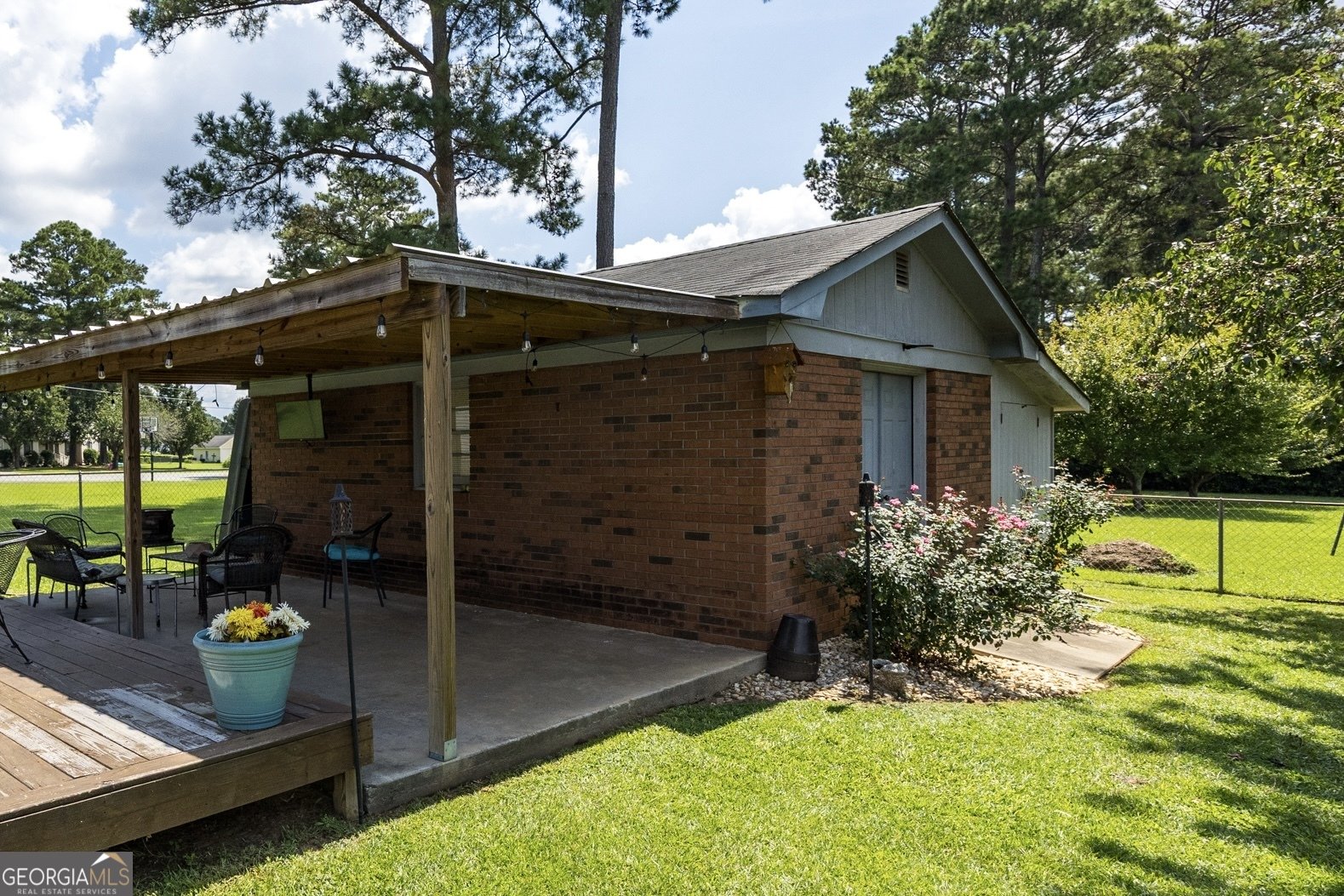 114 Susan Way Macon - 32