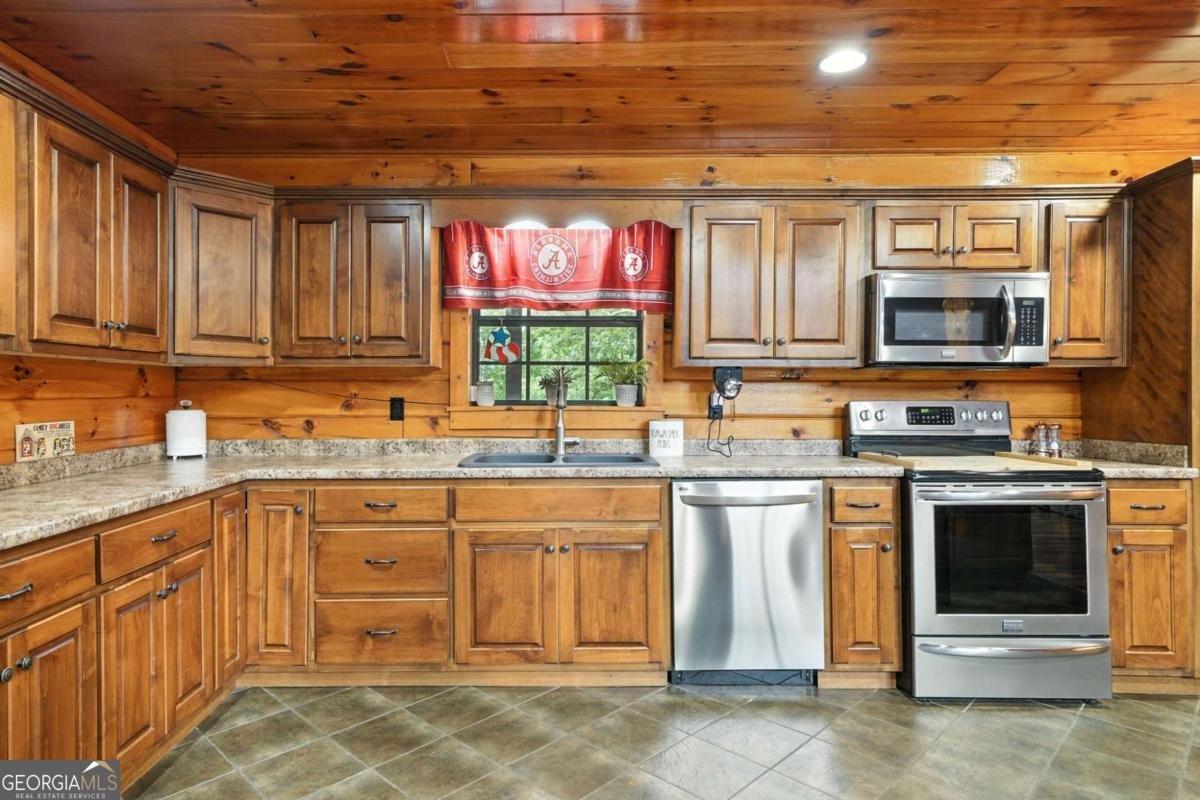 749 Old Federal Road Chatsworth - 9