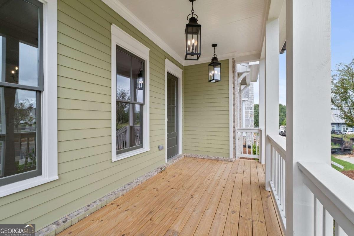 2035 Village Walk Milton - 6